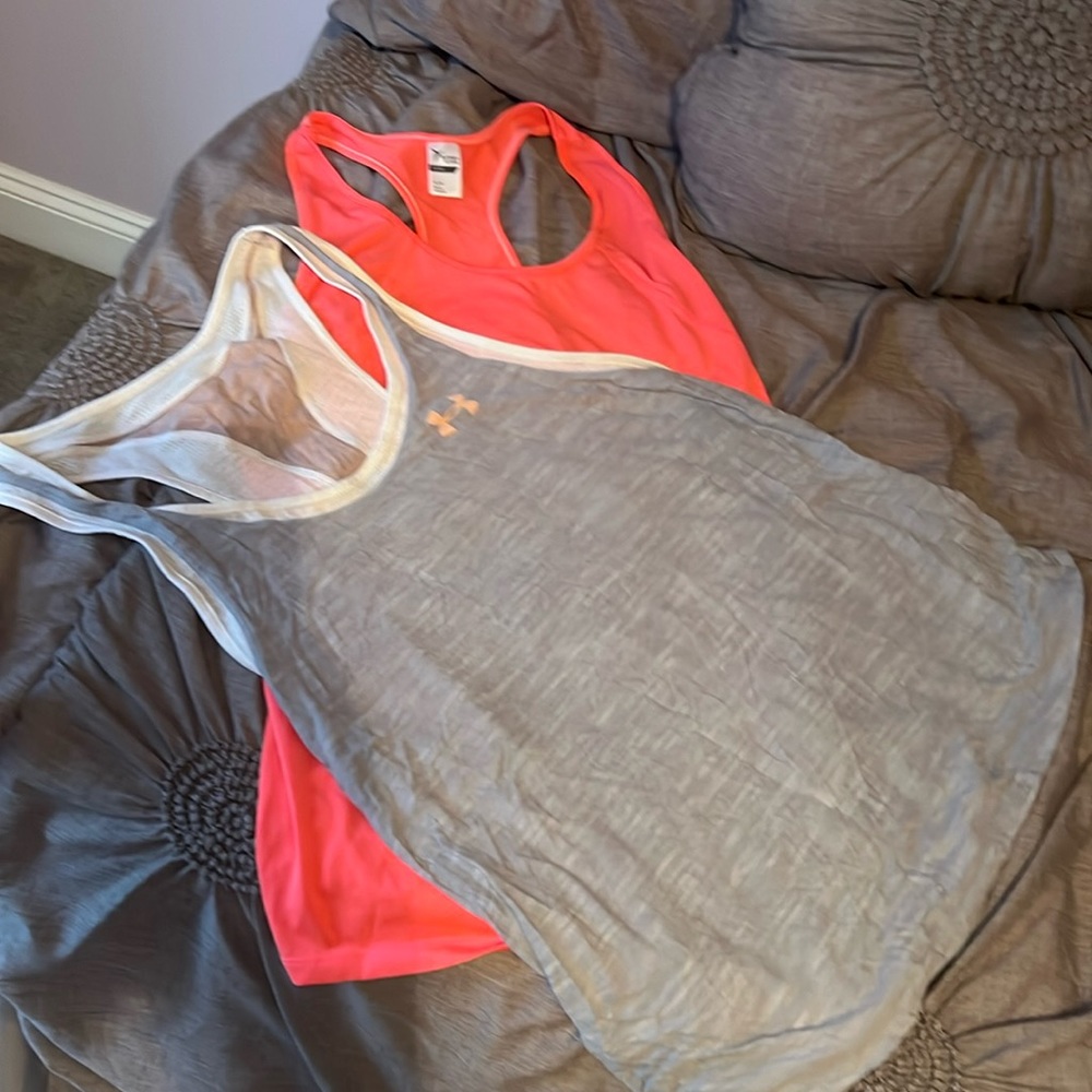 Women’s extra large, tank top bundle